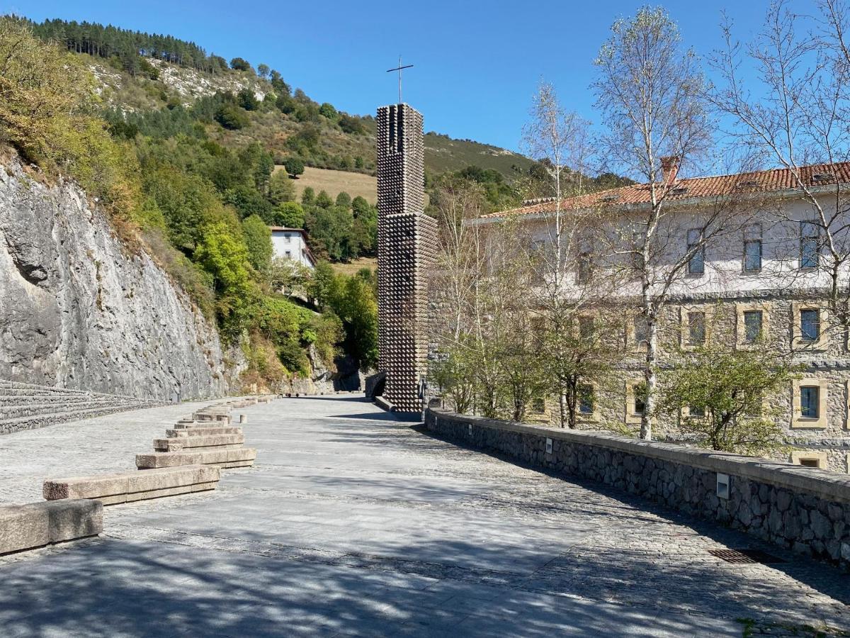 Iraipe Santuario De Arantzazu Hotel Oñate Εξωτερικό φωτογραφία